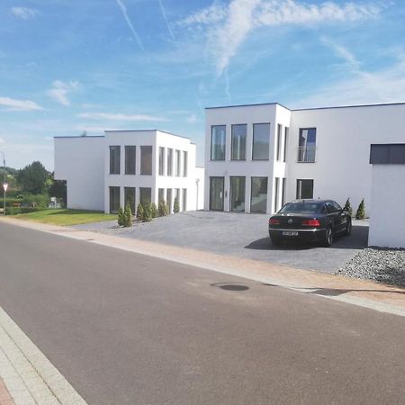 Eifel24, Neues Und Barrierefreies Appartement Mit Terrasse Schwirzheim Экстерьер фото